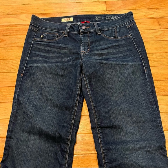 Design Lab Dark Wash Bowery Bootcut Jeans - Picture 11 of 15